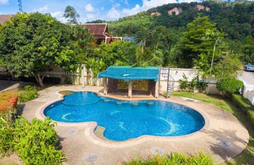 Kathu Villa | Sundrenched Oasis 7bed pool villa heart of Phuket