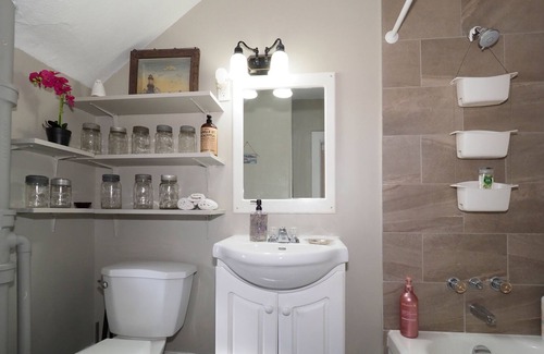 Waterloo House | Sunny 1800 Victorian home with all the character but today’s amenities.