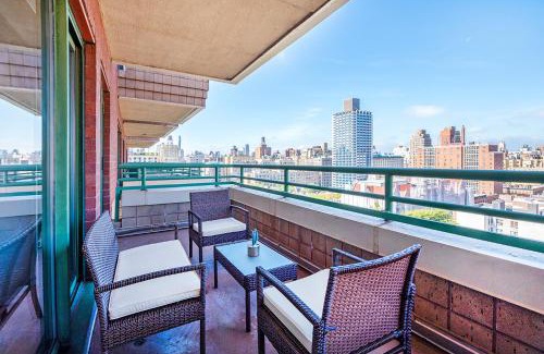 Upper West Side Apartment | Sunny 3 BR 3 Bath Apt with Large Balcony