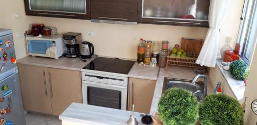 Sarande Apartment | Sunny apartment in quiet part of centre