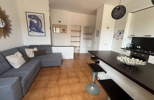 Chiesa Rossa Apartment | Sunny Comfy Apartment