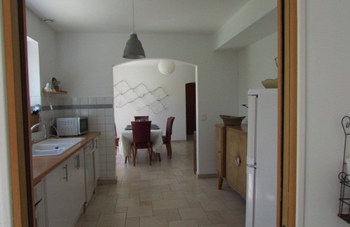 Plurien House | Sunny family home, 900m. from beach, equipped garden with a shower, WIFI HD, TV