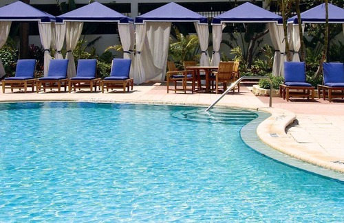 Sunny Isles Beach Apartment | Sunny Isles 4 Bedrooms on the beach