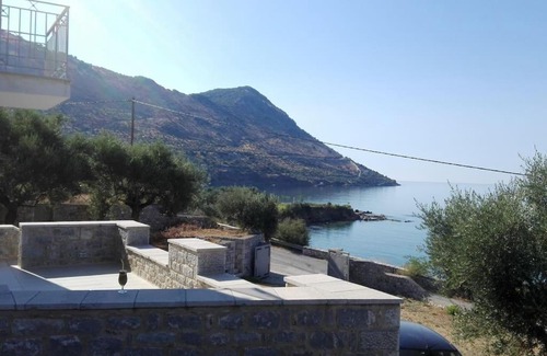 Kotronas Apartment | Sunny Kotronas