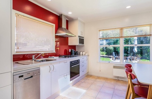 Richmond House | Sunny Richmond Retreat