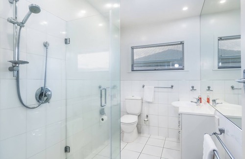 Richmond House | Sunny Richmond Retreat