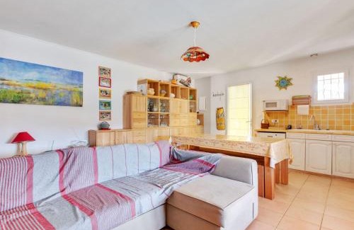 Roquebrun Villa | Sunny Roquebrun Getaway