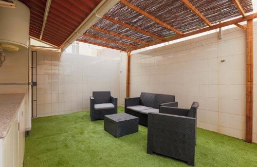 Los Nietos Apartment | Sunny Seaside Getaway in Mar Menor