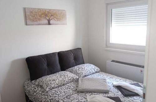 Bijeljina Apartment | Sunny stan na dan