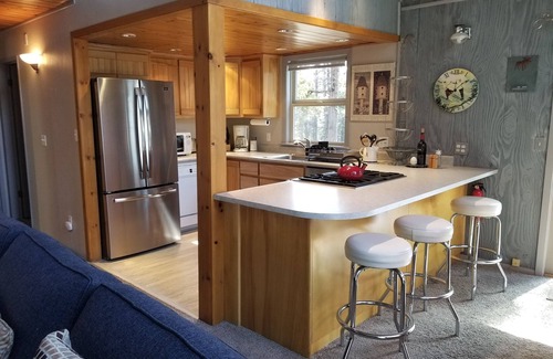 Long Barn Cabin | Sunny View Near Pinecrest Lake, Dodge Ridge Resort: Ski-Hike-Mountain Bike-Kayak
