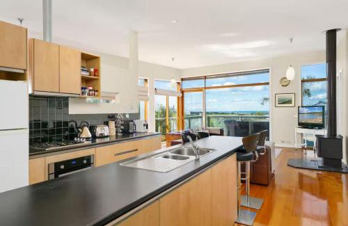 Jan Juc House | Sunrise By The Sea