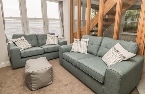 Muston House | Sunrise