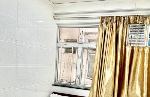Yau Tsim Mong House | Sunrise Hostel