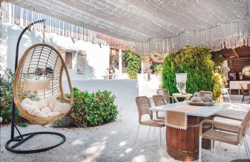 Agios Prokopios Apartment | Sunrock Suites - Villa Gerani