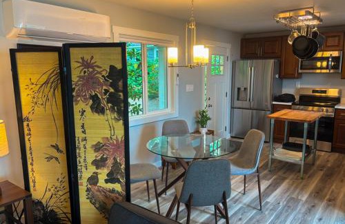 Kingston House | Sunset and Cedar