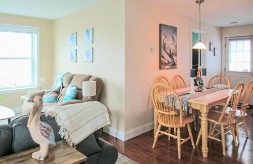 Hampton House | Sunset Pointe