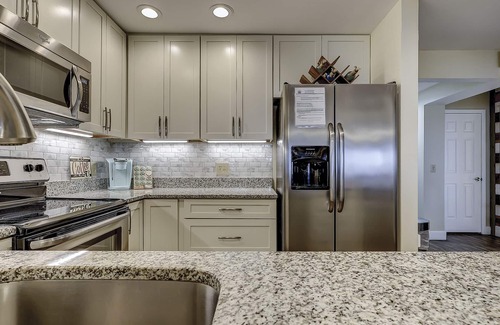 South Beach Villa | Sunset Rentals | Beachside Tns 1870