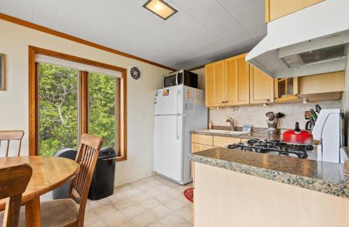 Baileys Harbor House | Sunset Shores - Waters Edge Cottage #2 by Simple Life Rentals