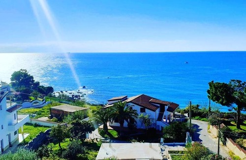Santa Maria House | SUNSET VALLEY