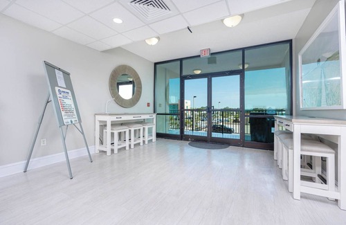Gulf Shores Condo | SUNSET VIEW! 5th Floor Hotel Suite ~ Full Kitchen!