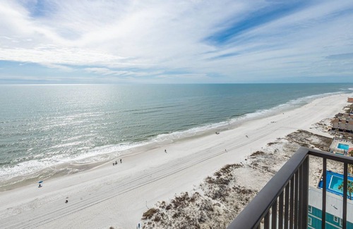 Gulf Shores Condo | SUNSET VIEW! Full Kitchen! Living Room! Bunks! HOTEL on the BEACH!