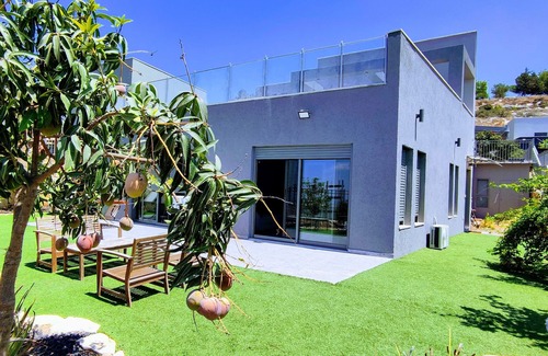 Ben Shemen Apartment | Sunset Villa Unit with Garden in a quite neighborhood