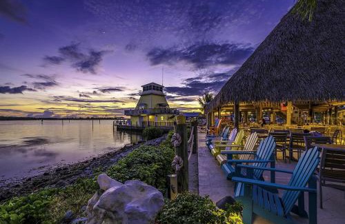 Grove City Apartment | Sunsets, Seafood, and Serenity Pet - Boat Friendly