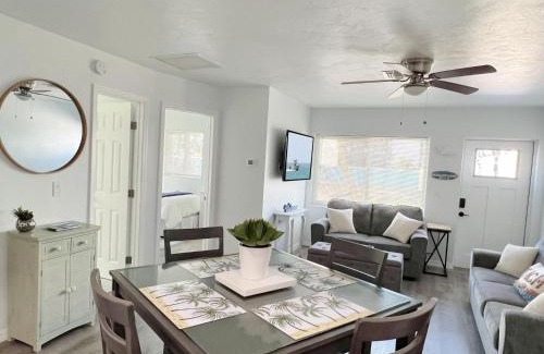 Grove City Apartment | Sunsets, Seafood, and Serenity Pet - Boat Friendly