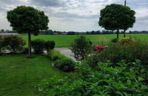 Goch House | Sunshine Comfortable holiday residence