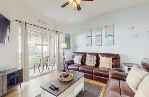 Regal Palms House | Sunshine Retreat