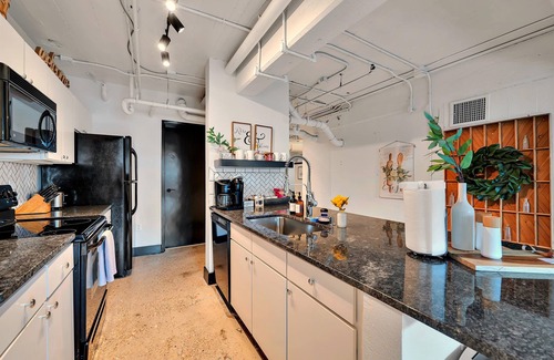 Brazos Condo | Sunshine & Silos, Luxury Condo in Downtown Waco