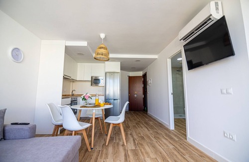Costa del Sol Apartment | Sunstay Seaside Flat I Puerto Marina Benalmadena