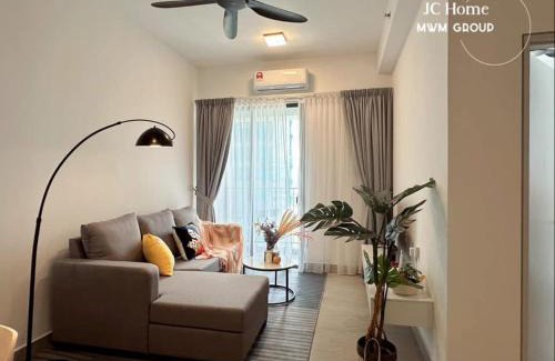 Shah Alam Apartment | Sunsuria forum Walkable to SCCC JCHome by MWM