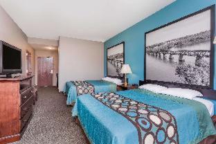Rainsville Hotel | Super 8 by Wyndham Rainsville