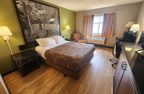 West Memphis Hotel | Super 8 by Wyndham West Memphis