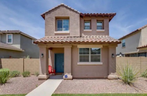 Laveen Village House | Super bowl ready! House is equipped w/electric car charging