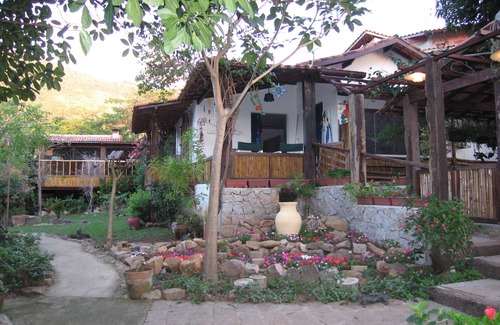 Bexiga House | SUPER COMFORTABLE HOUSE - SOUTH OF ILHABELA - 1. 500m2 of garden - 11 PEOPLE