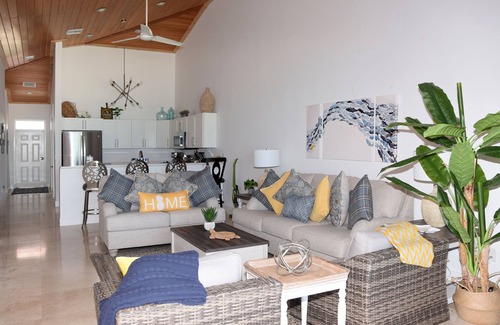 Treasure Cay Resort | Super Decor & more on the Beach