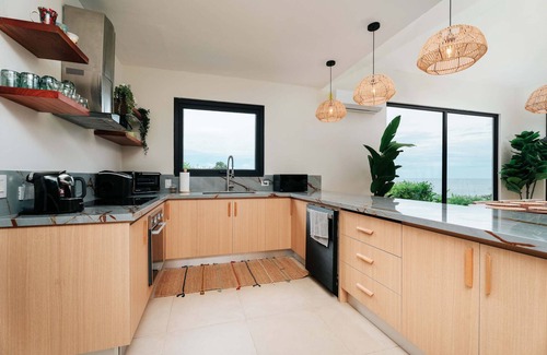 Pedasi Villa | Super Private Beachfront 3BR Villa & Infinity Pool