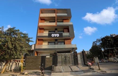 Noida Hotel | Super Townhouse Xanthe - Boutique Hotel