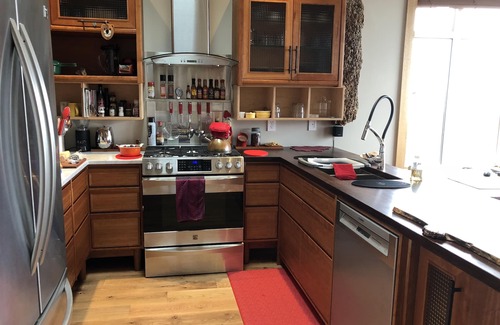 Port Renfrew House | Super Wild ~ Super Natural ~ Super Renfrew