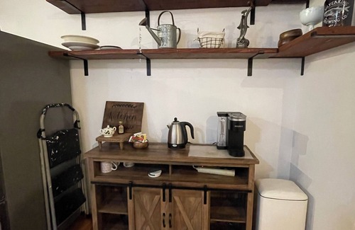 Palm Harbor Cottage | Superb 2bed, 2bath cottage with AC and pool in Palm Harbor