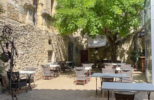 Vallabrix Apartment | Superb single-storey apartment in the heart of a peaceful village. Near Uzès.