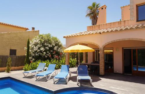 Sant Pere Pescador Villa | Superb villa near sandy beach Sant Pere Pescador, Amfora 64
