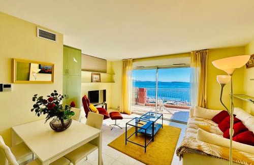 Theoule-sur-Mer Apartment | Superbe appartement vue mer dans résidence avec piscine