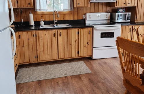 Chertsey Ski Chalet | Superbe chalet en bois , Chertsey, lanaudière Beautiful wooden chalet lanaudiere