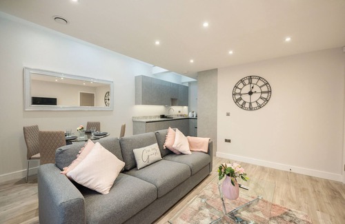Reading Apartment | Superior 1-Bed, 1-Bath Apartment by KSA