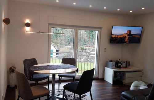 Refrath Apartment | Superior Apartment magic lake in a prime location of Refrath near Cologne