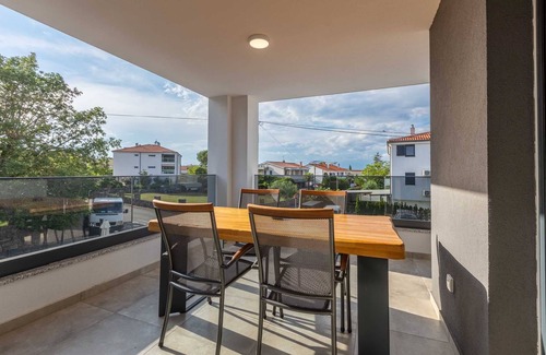 Vantacici Apartment | Superior Apartment II. Near the Beach