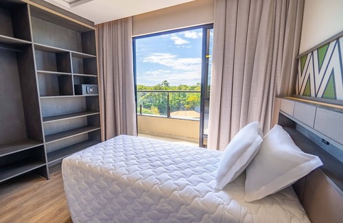 Foz do Iguacu Hotel | Superior Balcony Hideaway | Cozy Double Room with Outdoor Space